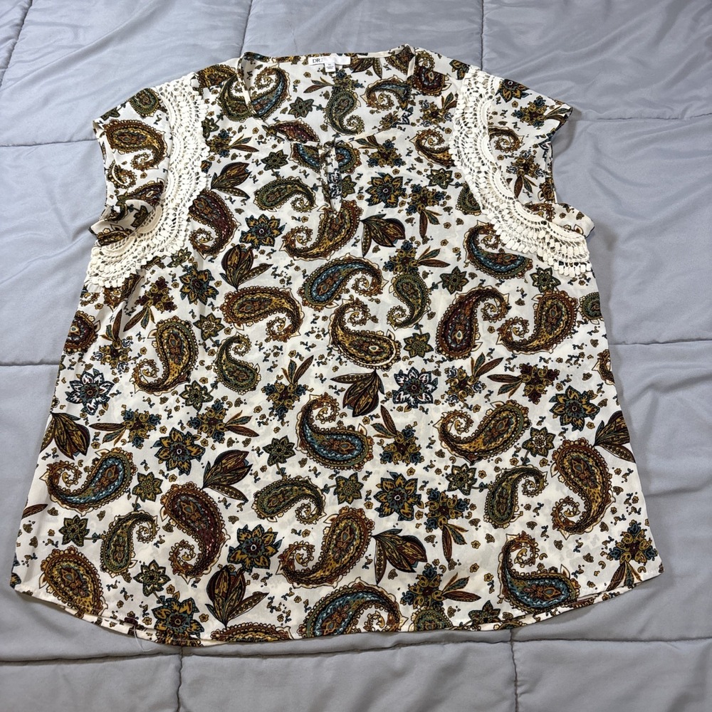 DR2 XL Blouse Cream Paisley Boho Round Neck Crochet Trim Cap Sleeve Blouse
